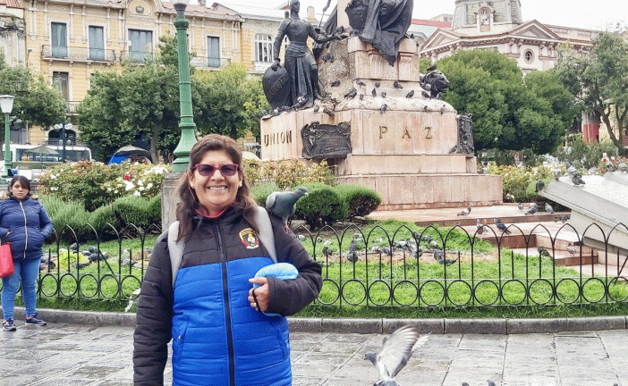 HOMENAJE POSTUMO A FLORINDA CAMAYO LAPA